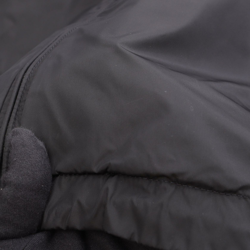 MONCLER MASSEREAU 尼龍夾克，黑色，二手，男款4碼-8