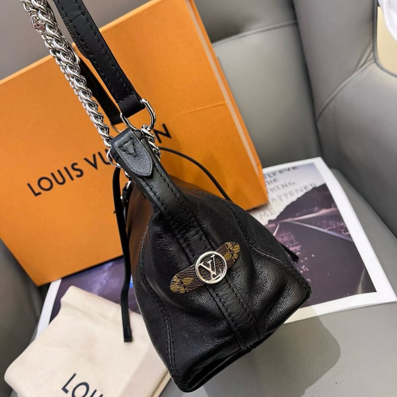 芯片款 路易威登/Louis Vuitton  芯片款Carryall BB黑武士羊皮鏈條包-3