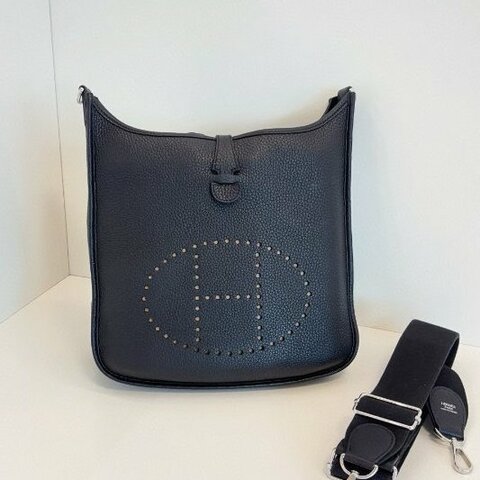 Hermes愛馬仕 Evelyne29 黑色銀扣肩背斜背包