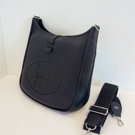 Hermes愛馬仕 Evelyne29 黑色銀扣肩背斜背包-3