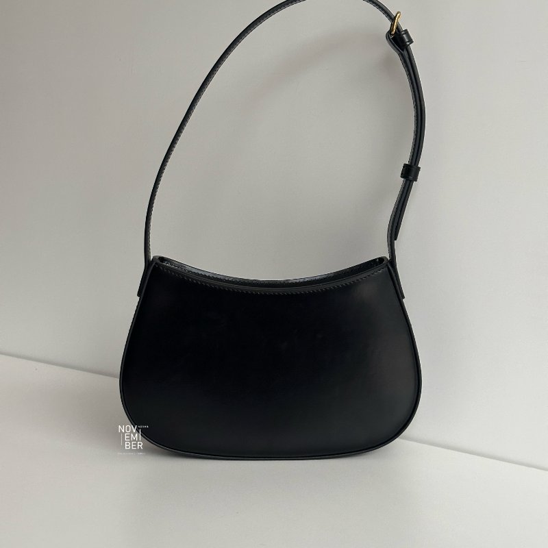 99新🆕 Celine 瑟琳 Tilly Medium 新款凱旋門腋下包 黑金-6