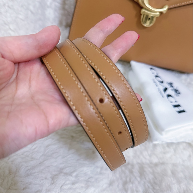 全新COACH SAMMY 24手提肩背包（奶茶色）-12