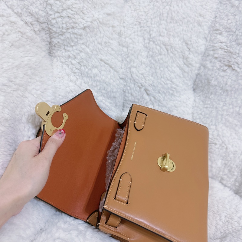 全新COACH SAMMY 24手提肩背包（奶茶色）-22