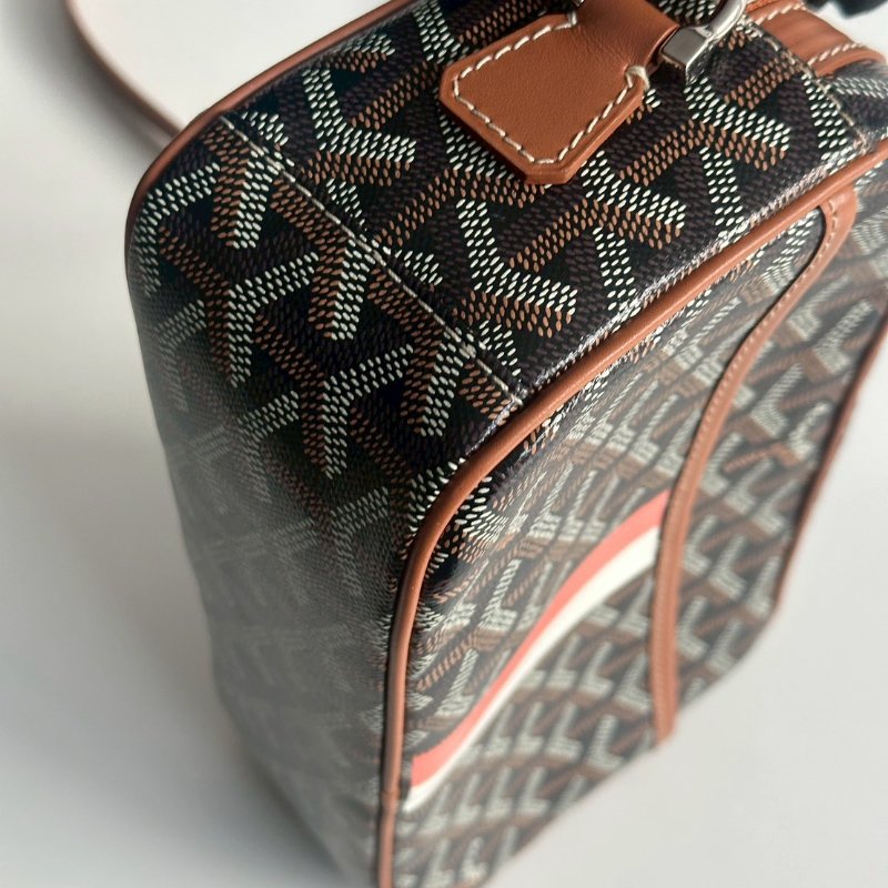 99新🆕 Goyard 戈雅 Cap-Vert PM Bag 相機包 棕色 (手繪紅白線)-14