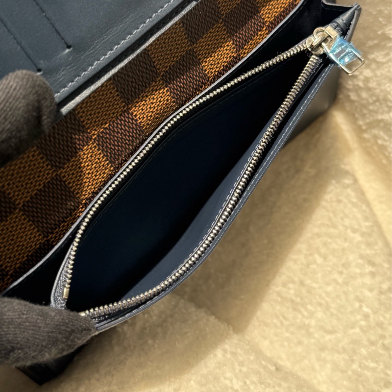 Lv棋盤格長夾 🔹內裏少見深藍拼接-6