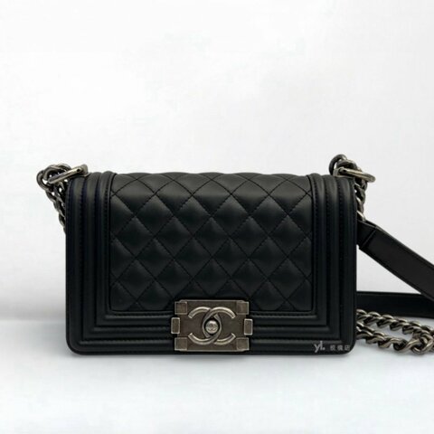 S5267-CHANEL 黑牛皮銀扣BOY20 A67085