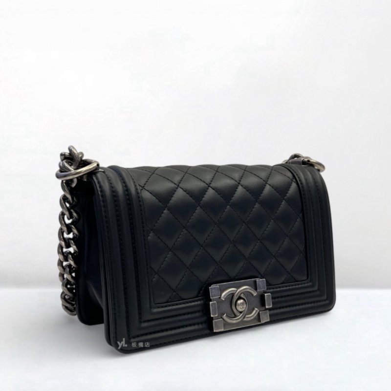 S5267-CHANEL 黑牛皮銀扣BOY20 A67085-1
