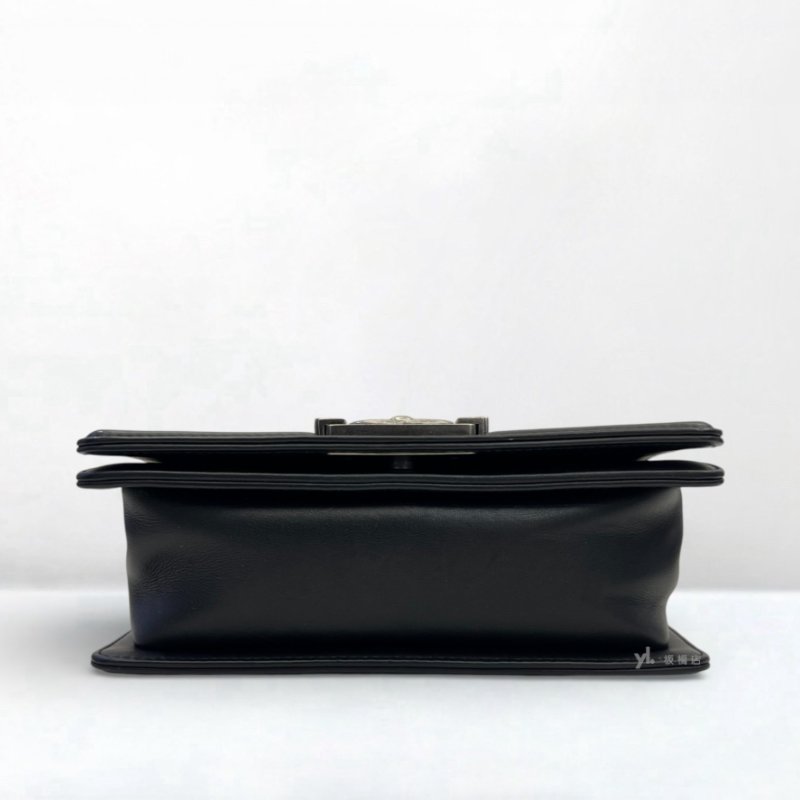 S5267-CHANEL 黑牛皮銀扣BOY20 A67085-4