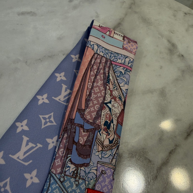 LV 淺紫粉各式包款Logo prive BB Twilly M76112-8