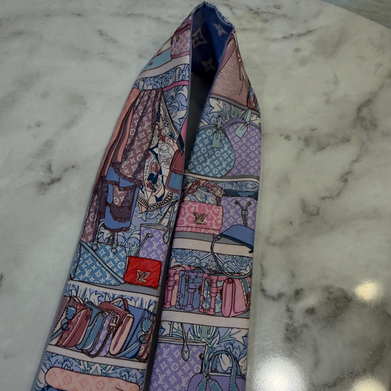 LV 淺紫粉各式包款Logo prive BB Twilly M76112-12