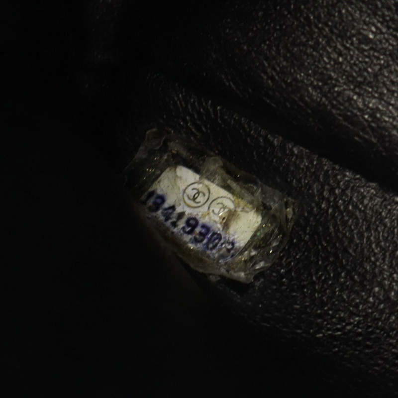 香奈兒 Deca Matelasse 單蓋鏈條肩背包，黑色皮革，銀色五金，二手-4