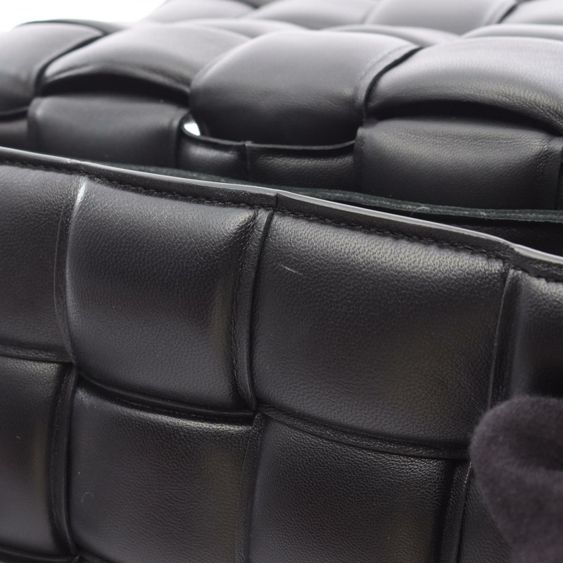 BOTTEGA VENETA 黑色皮革小姐絎縫卡帶肩背斜背包（二手）-7