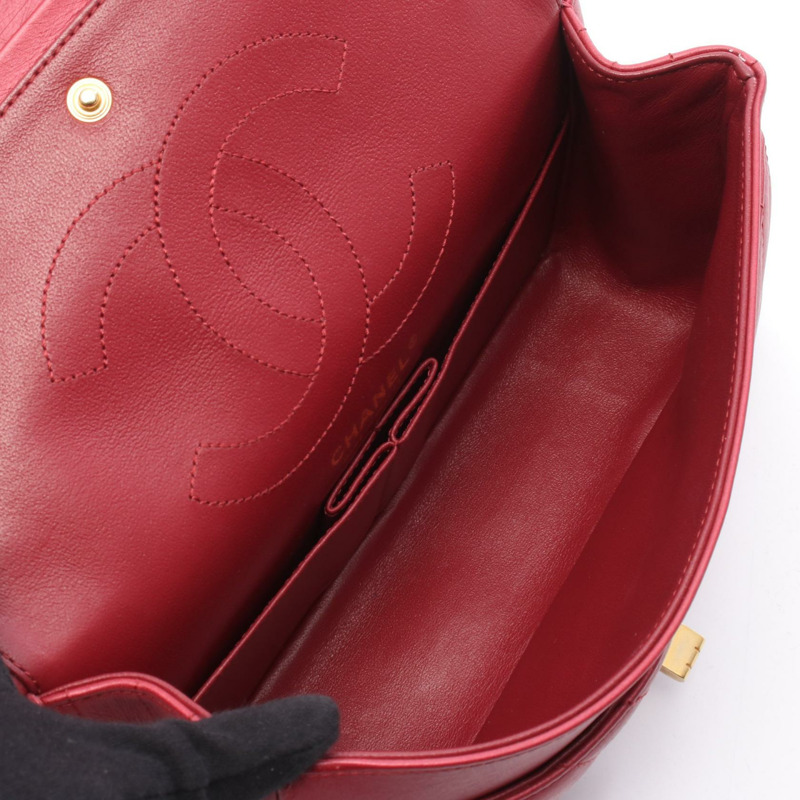 香奈兒 2.55 人字紋 V 型縫線 W 型翻蓋鏈條肩背包,紅色皮革,二手,金色五金 CC-2