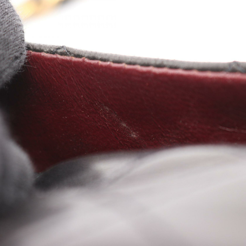 香奈兒迷你絎縫鏈條斜挎包，羊皮材質，黑色，二手，金色五金-8