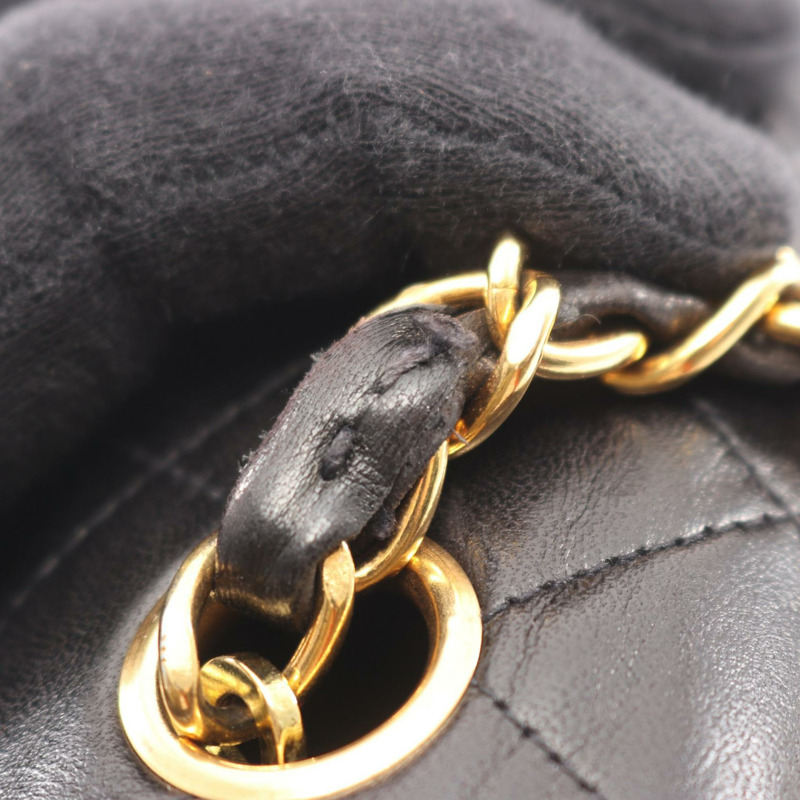 香奈兒迷你絎縫鏈條斜挎包，羊皮材質，黑色，二手，金色五金-9