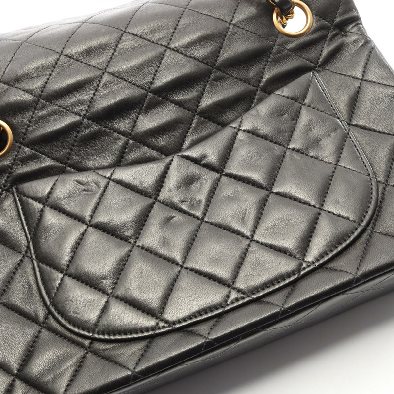 香奈兒 (CHANEL) Matelasse W 翻蓋鏈條單肩背包，羊皮材質，黑色，二手，金色五金-6