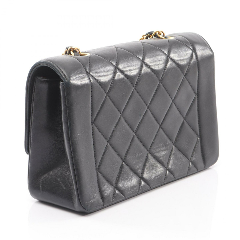 香奈兒 (CHANEL) 絎縫 Diana 翻蓋鏈條肩背斜挎包，羊皮材質，黑色，二手，金色五金-1