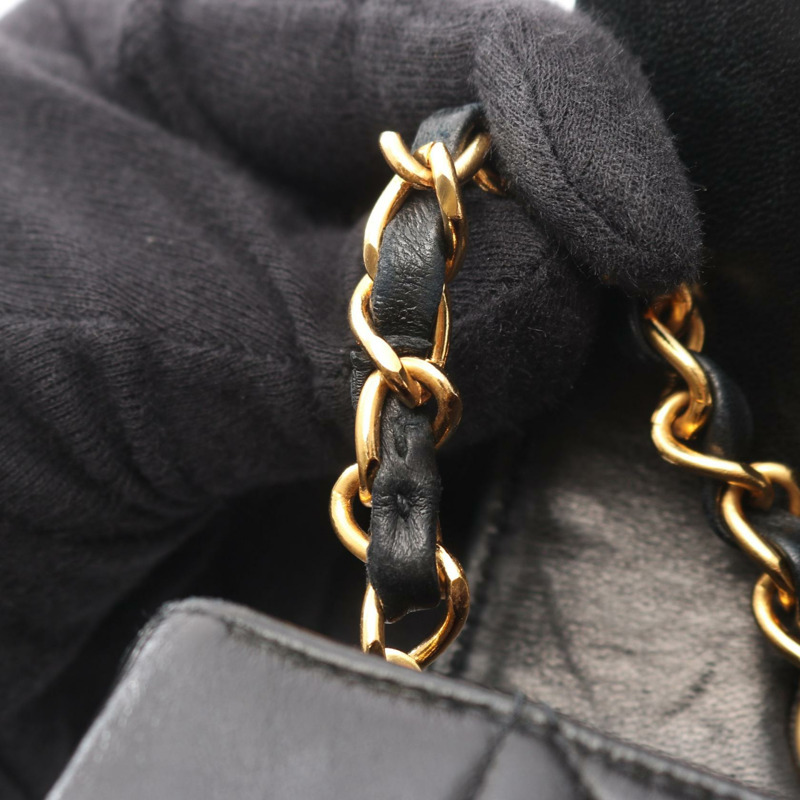 香奈兒 (CHANEL) 絎縫 Diana 翻蓋鏈條肩背斜挎包，羊皮材質，黑色，二手，金色五金-9