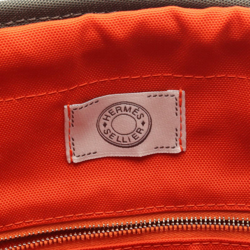 HERMES Sac de Pansage 單肩托特包 A 068312CK 印花布軍事 V 形卡其色-3