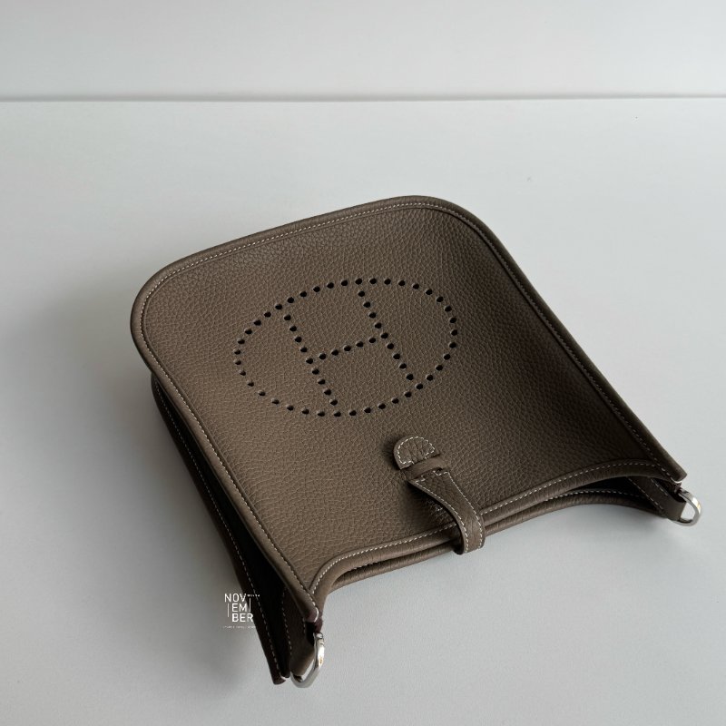 閒置新🤎 全配有購證🙌🏻 Hermès 愛馬仕 Evelyne 23 大象灰銀釦-3