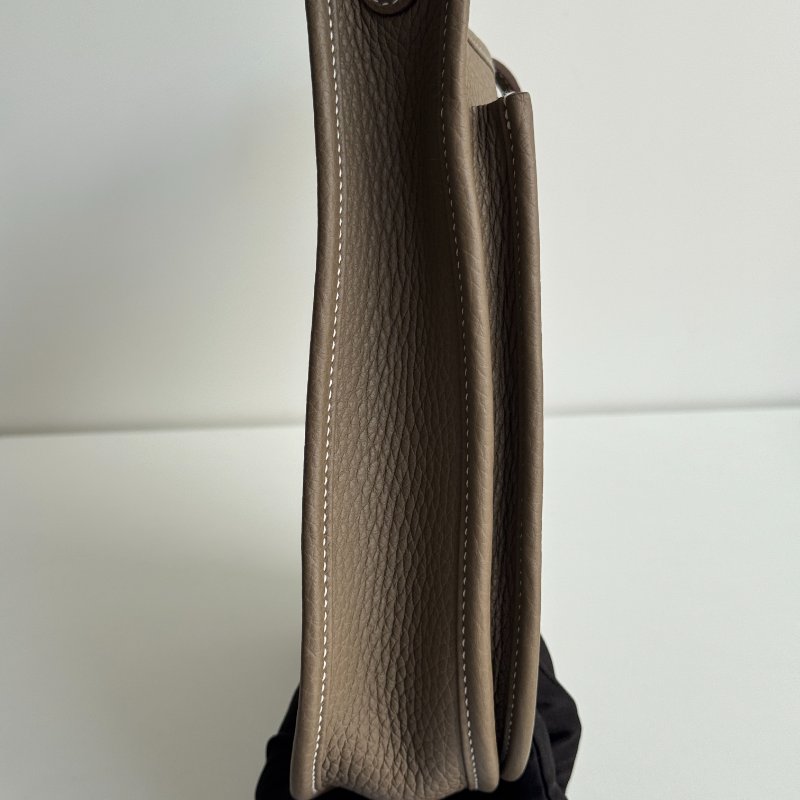 閒置新🤎 全配有購證🙌🏻 Hermès 愛馬仕 Evelyne 23 大象灰銀釦-9
