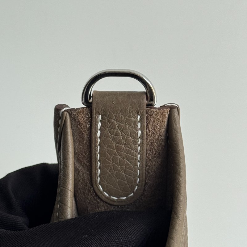 閒置新🤎 全配有購證🙌🏻 Hermès 愛馬仕 Evelyne 23 大象灰銀釦-11