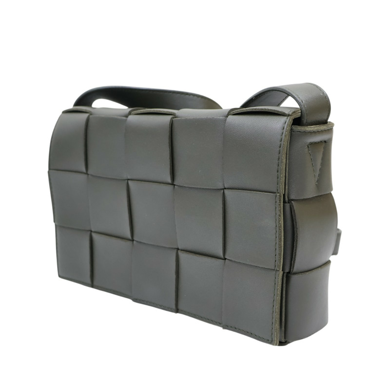 墨綠色 編織羊皮 Cassette 肩背包【BOTTEGA VENETA BV 寶緹嘉】 578004-2