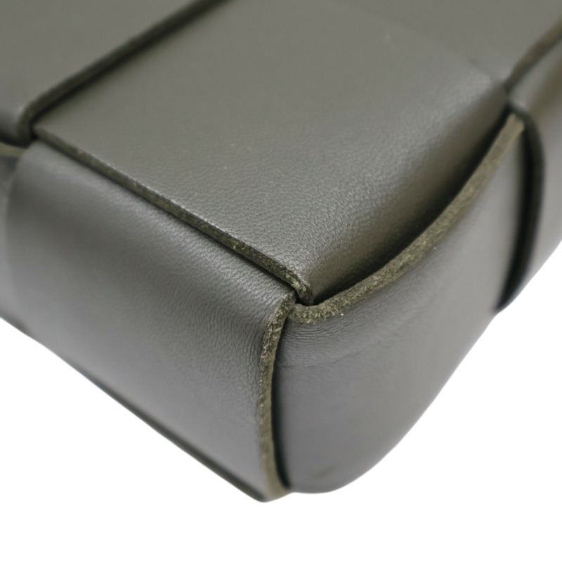 墨綠色 編織羊皮 Cassette 肩背包【BOTTEGA VENETA BV 寶緹嘉】 578004-11