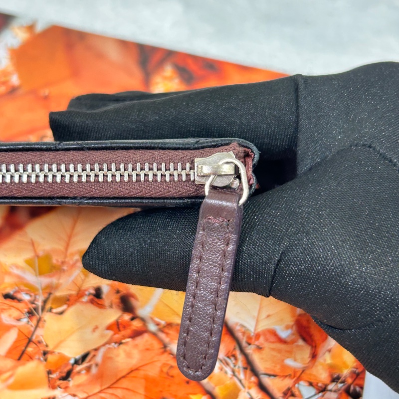 Chanel 經典 O 魚子醬皮革零錢包 17開-13