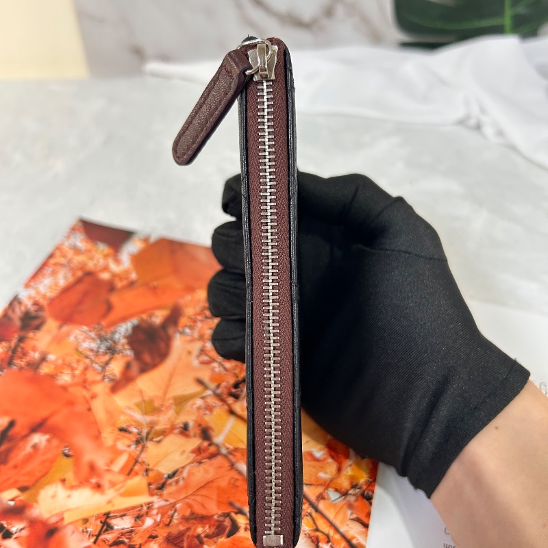 Chanel 經典 O 魚子醬皮革零錢包 17開-14