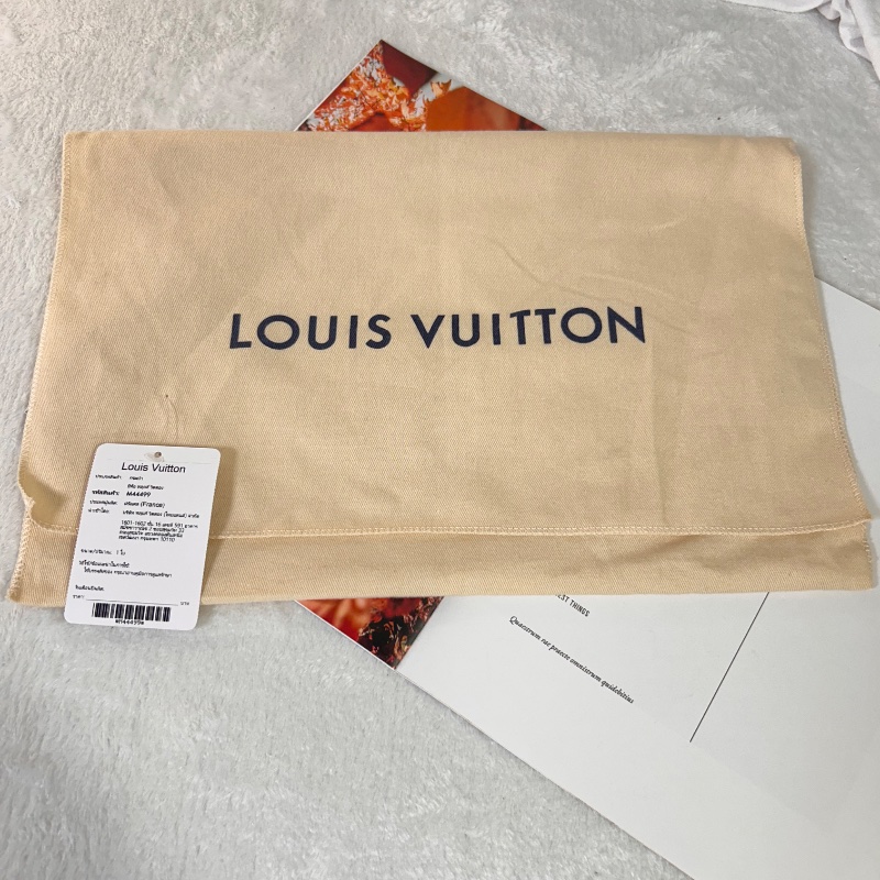 LV Etui Voyage 大號 晶片款 手拿包-18