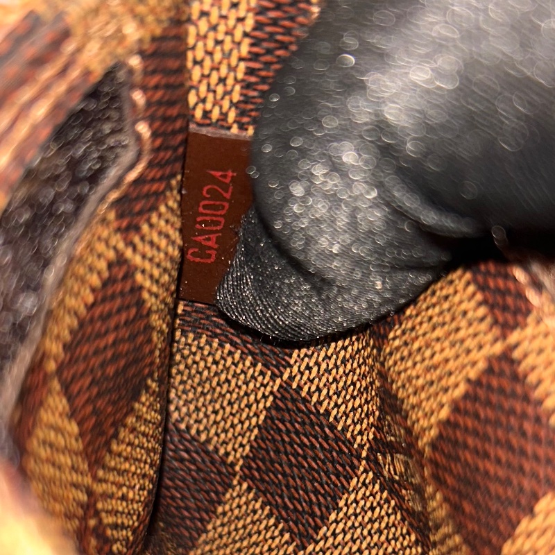 LV 棋盤格 Geronimos 胸包 2024年-4