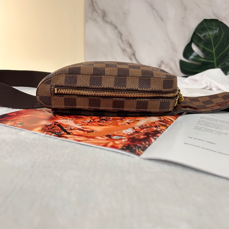 LV 棋盤格 Geronimos 胸包 2024年-11