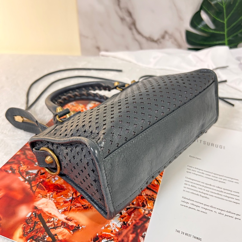 Balenciaga 經典米你機車鏤空手提包斜背包 2021年-14
