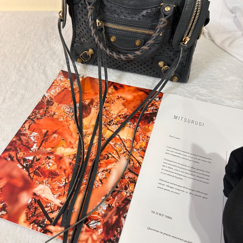 Balenciaga 經典米你機車鏤空手提包斜背包 2021年-18