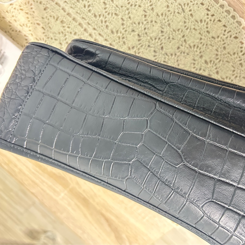 夢中情包YSL niki medium-9