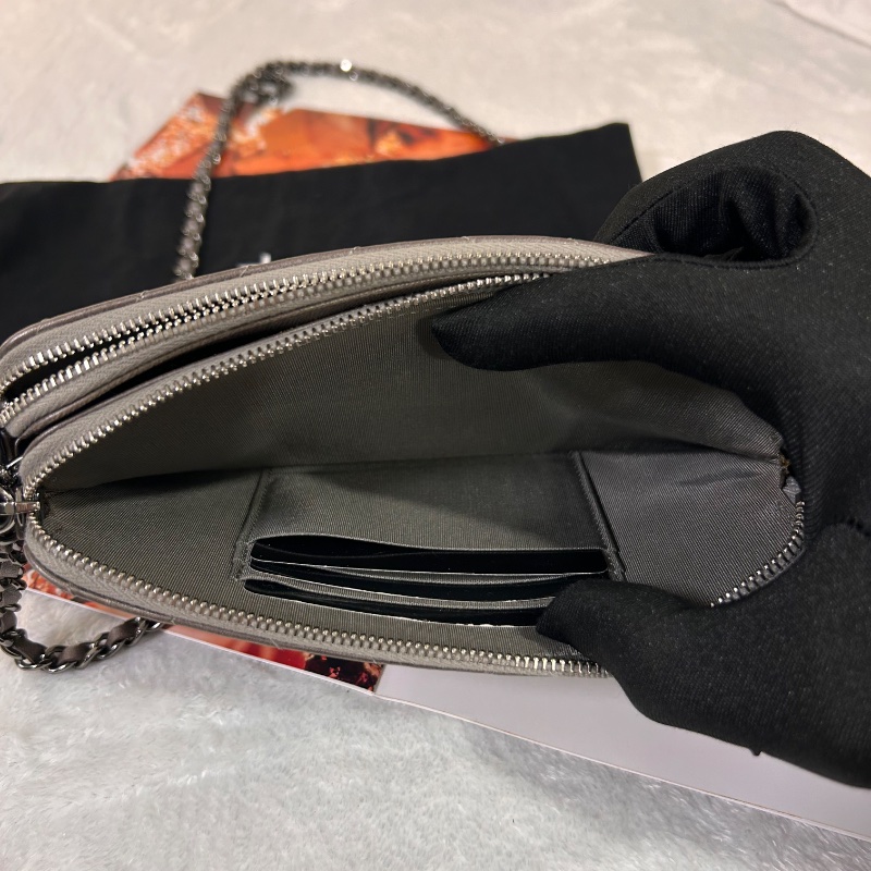 Chanel 雙拉鏈 手拿包斜背包 2018年-21