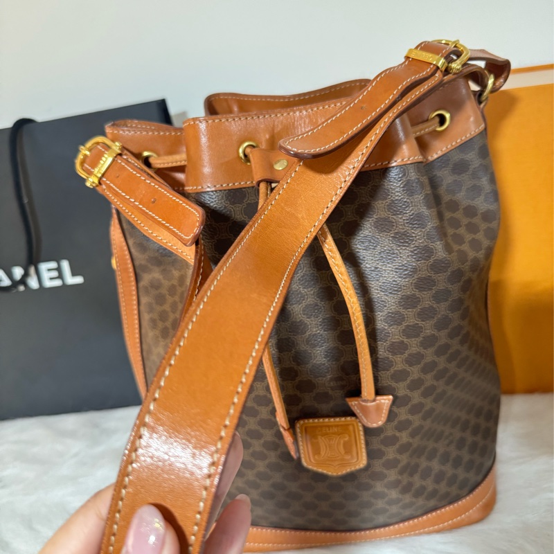 Celine 老花水桶-12