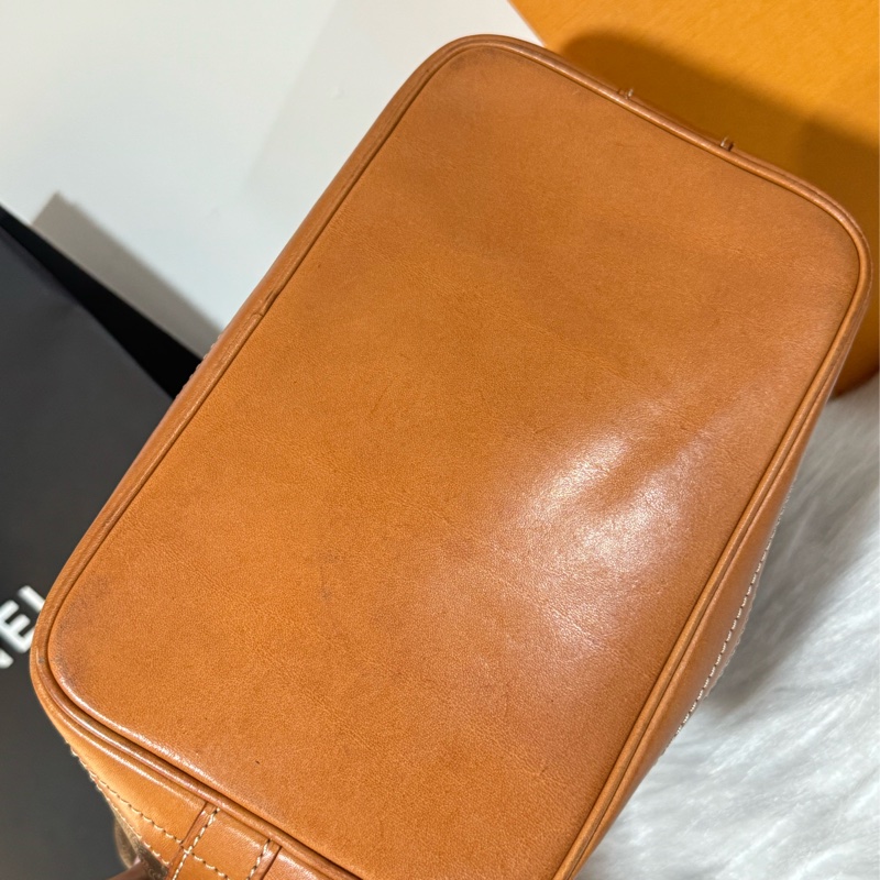 Celine 老花水桶-23