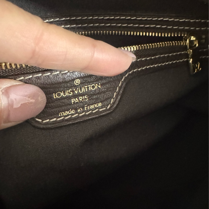 lv 單寧牛角包-21