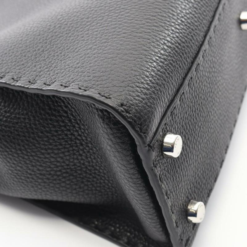 FENDI Peekaboo Regular Selleria 單肩斜背包,黑色皮革,二手-4