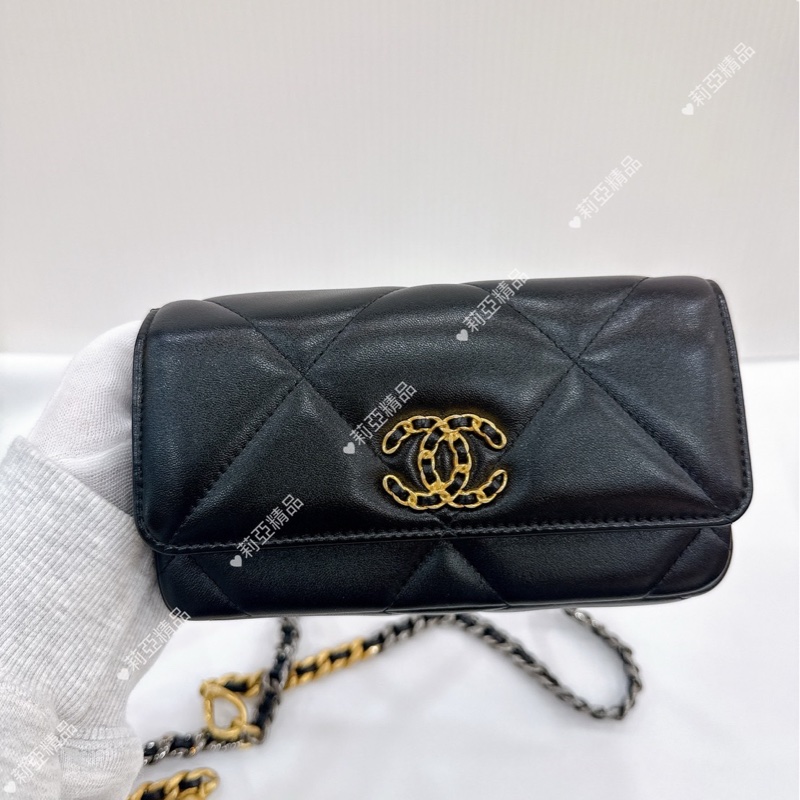 莉亞精品♡ Chanel AP3774 黑金19腰包 二手-2