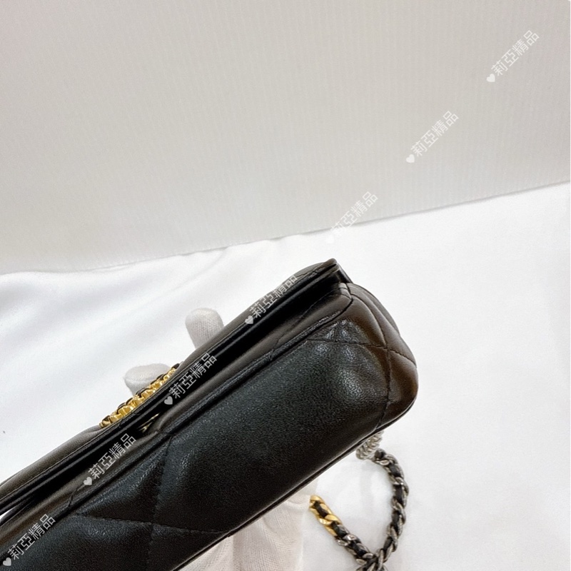 莉亞精品♡ Chanel AP3774 黑金19腰包 二手-10