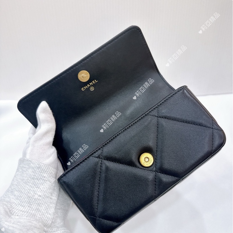 莉亞精品♡ Chanel AP3774 黑金19腰包 二手-11