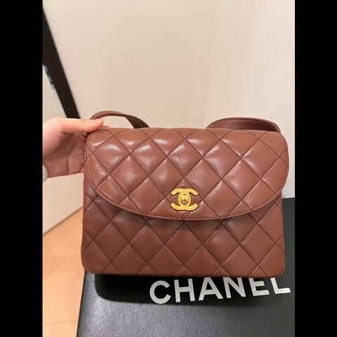 Chanel 香奈兒 巧克力金扣kelly中古包 卡標齊