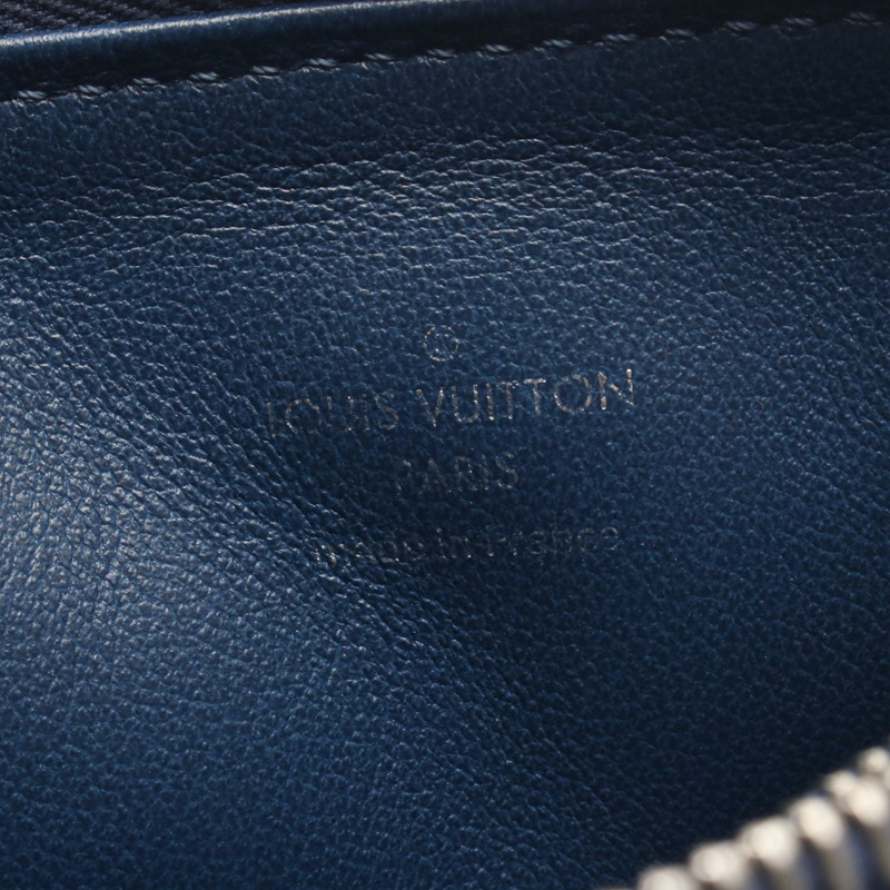 路易威登 Coussin PM 鏈條肩背包 M21282 Monogram 壓花皮革 海軍藍-3