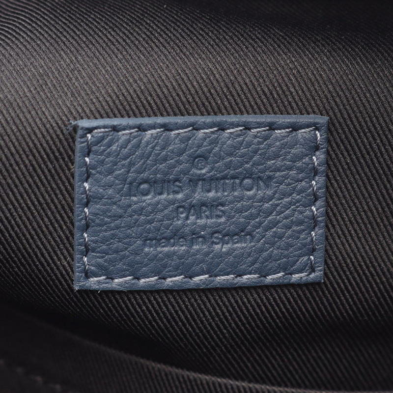 路易威登 Discovery 雙肩包 M24760 Monogram Shadow 皮革 海軍藍-3