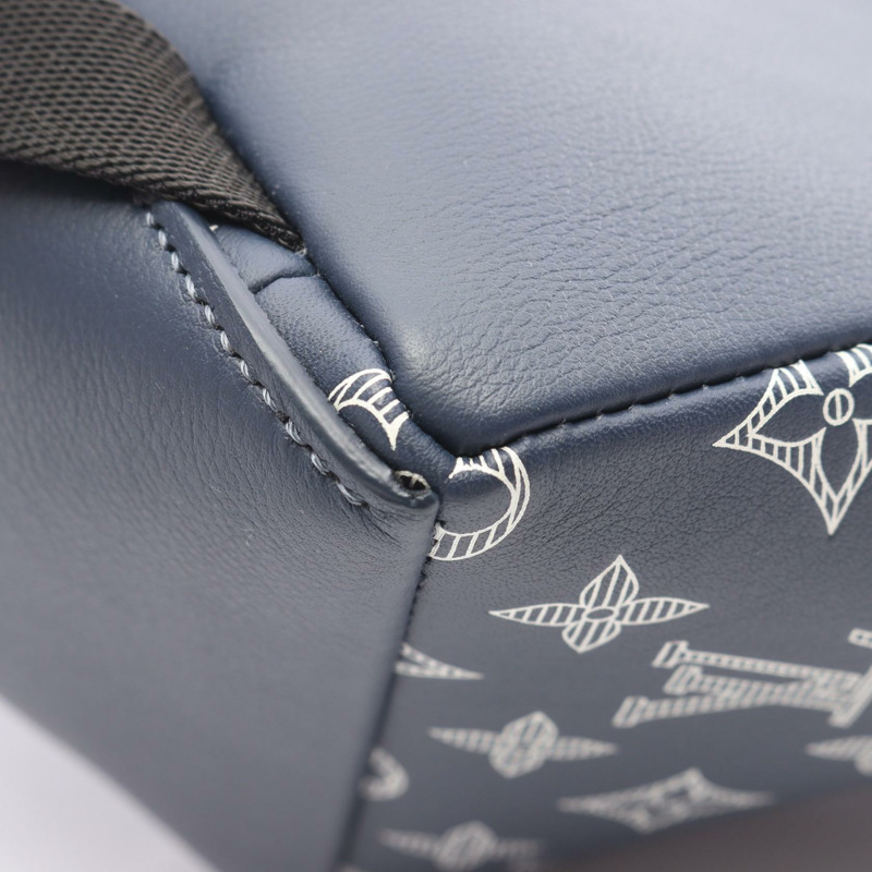 路易威登 Discovery 雙肩包 M24760 Monogram Shadow 皮革 海軍藍-4