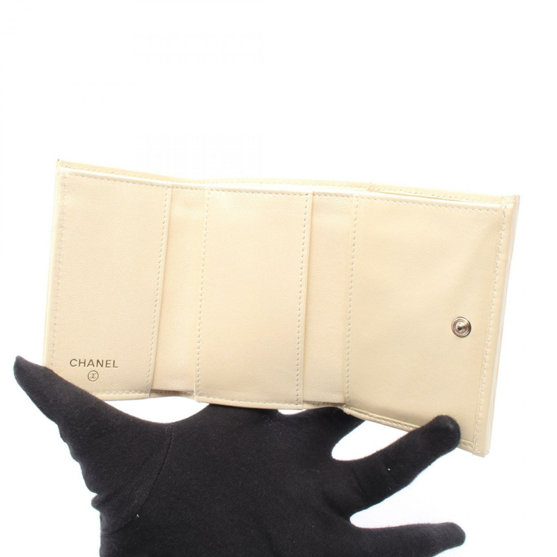 香奈兒 (CHANEL) Matelasse 三折錢包,米色皮革,金色五金,二手,女士 CC-2