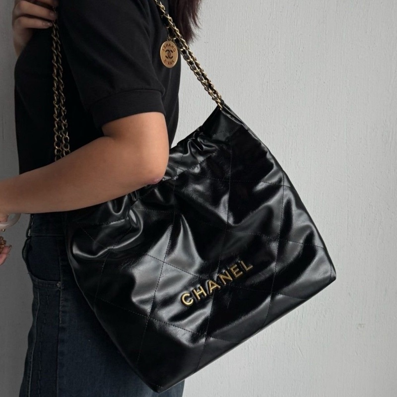 莉亞精品♡ Chanel AS3260 22bag 黑金小號 二手-1